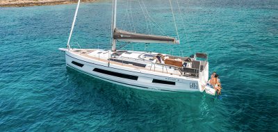 Oceanis 38