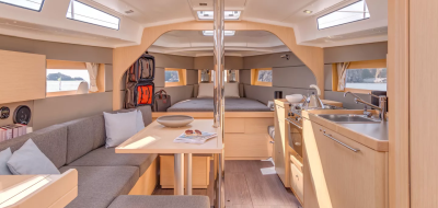 Oceanis 38