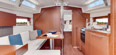 Oceanis 38